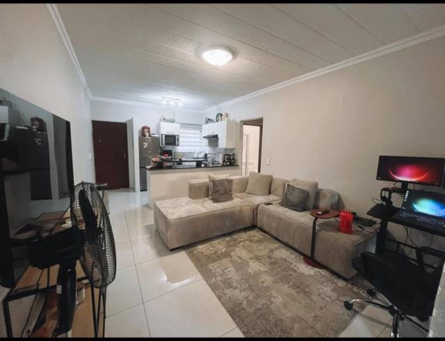 1 BEDROOM APARTMENT FOR SALE IN DOUGLASDALE